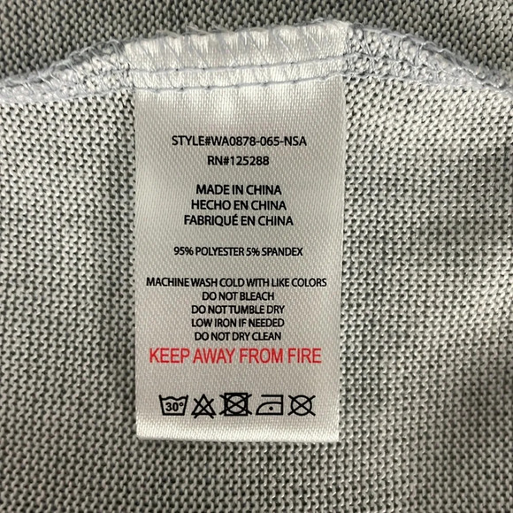 Rae Dunn Believe Christmas Crewneck Sweater Top Size Small Gray Red Soft - Picture 7 of 10